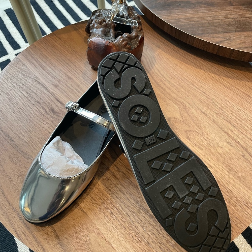 Aerosoles Metallic Flats - Picture 4 of 8